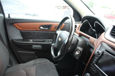 2015 Chevrolet Traverse LT   - Photo 21 - Tulsa, OK 74112