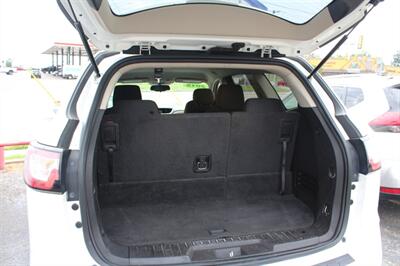 2015 Chevrolet Traverse LT   - Photo 10 - Tulsa, OK 74112