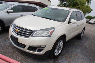 2015 Chevrolet Traverse LT   - Photo 2 - Tulsa, OK 74112