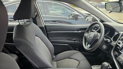 2020 Toyota Camry LE   - Photo 6 - Tulsa, OK 74112