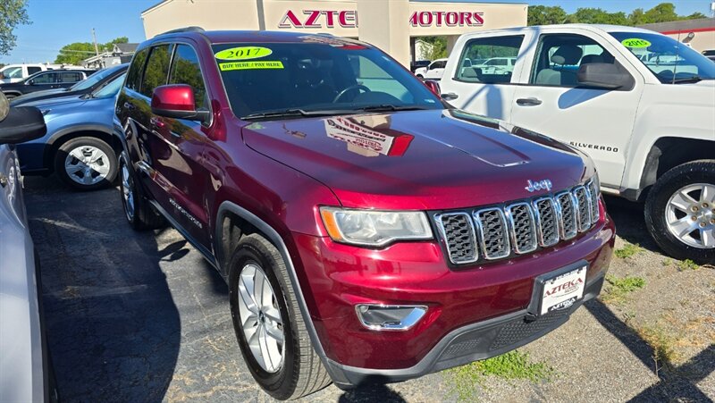 2017 Jeep Grand Cherokee Laredo   - Photo 1 - Tulsa, OK 74112