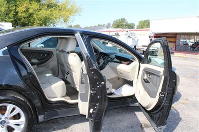 2011 Ford Taurus SEL   - Photo 9 - Tulsa, OK 74112