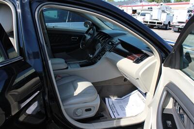 2011 Ford Taurus SEL   - Photo 7 - Tulsa, OK 74112