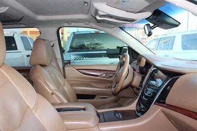 2016 Cadillac Escalade ESV Platinum - Photo 10 - Tulsa, OK 74112