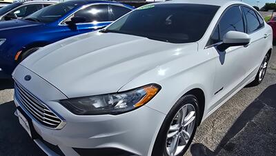 2018 Ford Fusion Hybrid SE - Photo 2 - Tulsa, OK 74112