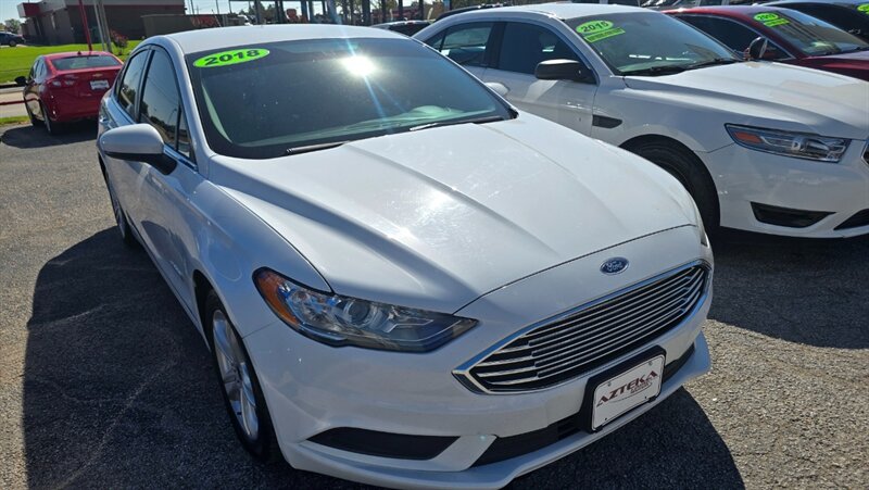 2018 Ford Fusion Hybrid SE   - Photo 1 - Tulsa, OK 74112