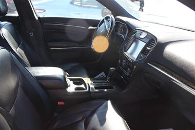 2012 Chrysler 300C - Photo 11 - Tulsa, OK 74112