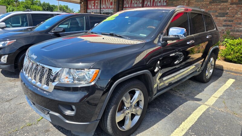 2011 Jeep Grand Cherokee Overland   - Photo 1 - Tulsa, OK 74112
