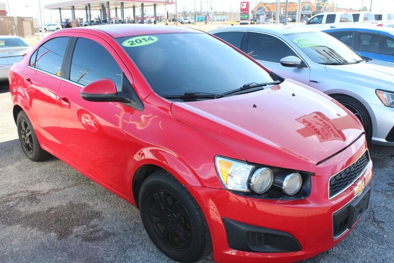 2014 Chevrolet Sonic LT's photo