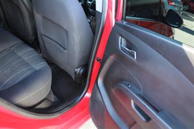 2014 Chevrolet Sonic LT Auto   - Photo 10 - Tulsa, OK 74112