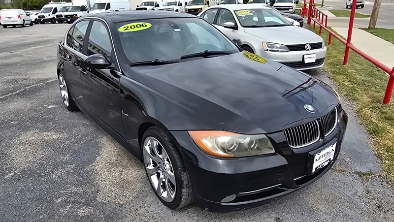 2006 BMW 330i  