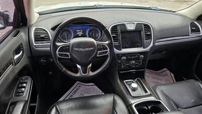 2019 Chrysler 300 Series Limited - Photo 15 - Tulsa, OK 74112