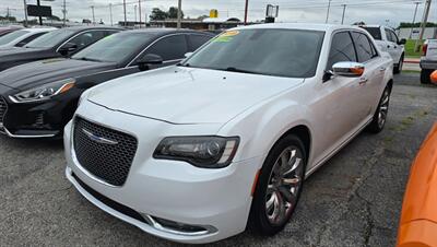 2019 Chrysler 300 Series Limited - Photo 2 - Tulsa, OK 74112
