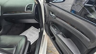 2019 Chrysler 300 Series Limited - Photo 12 - Tulsa, OK 74112