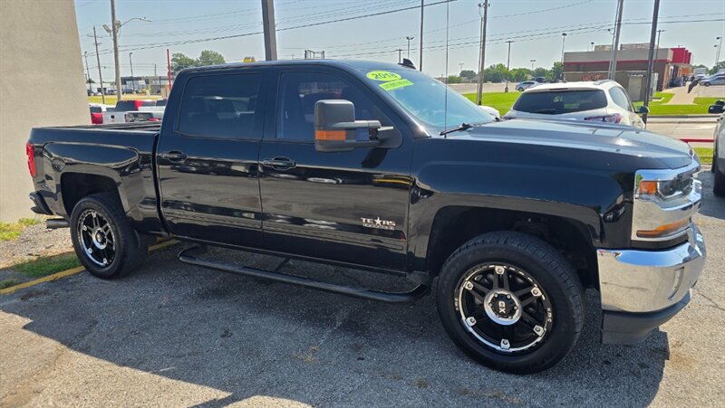 2018 Chevrolet Silverado 1500 LT   - Photo 1 - Tulsa, OK 74112