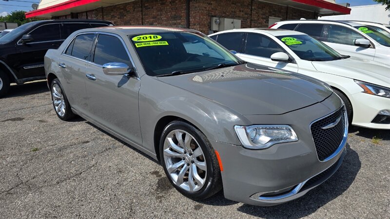2018 Chrysler 300 Series Limited   - Photo 1 - Tulsa, OK 74112