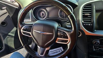 2018 Chrysler 300 Series Limited - Photo 23 - Tulsa, OK 74112