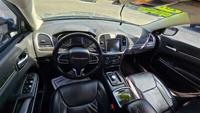 2018 Chrysler 300 Series Limited - Photo 17 - Tulsa, OK 74112