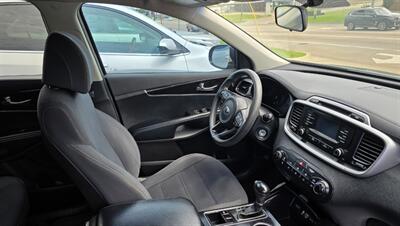 2017 Kia Sorento LX - Photo 9 - Tulsa, OK 74112