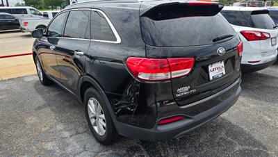 2017 Kia Sorento LX - Photo 3 - Tulsa, OK 74112