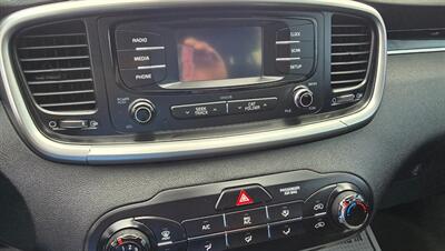 2017 Kia Sorento LX - Photo 23 - Tulsa, OK 74112