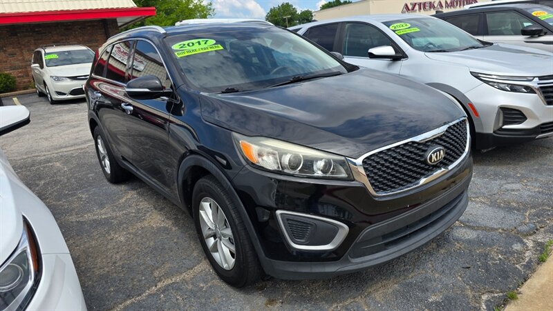 2017 Kia Sorento LX   - Photo 1 - Tulsa, OK 74112