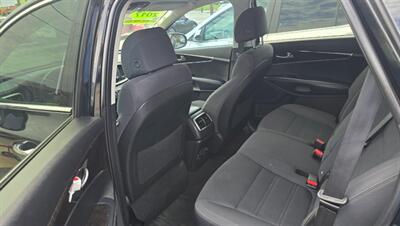 2017 Kia Sorento LX - Photo 18 - Tulsa, OK 74112