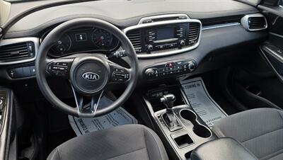 2017 Kia Sorento LX - Photo 16 - Tulsa, OK 74112