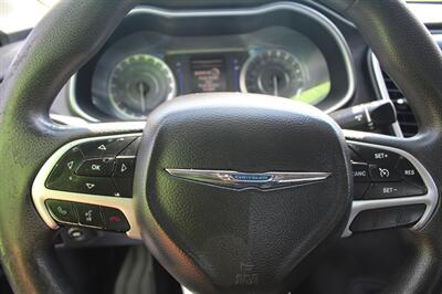 2016 Chrysler 200 Limited Platinum   - Photo 18 - Tulsa, OK 74112