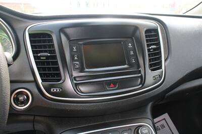2016 Chrysler 200 Limited Platinum   - Photo 17 - Tulsa, OK 74112