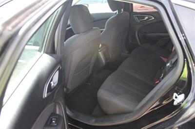 2016 Chrysler 200 Limited Platinum   - Photo 11 - Tulsa, OK 74112