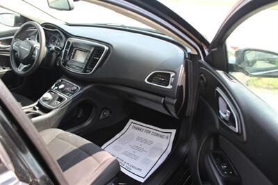 2016 Chrysler 200 Limited Platinum   - Photo 5 - Tulsa, OK 74112