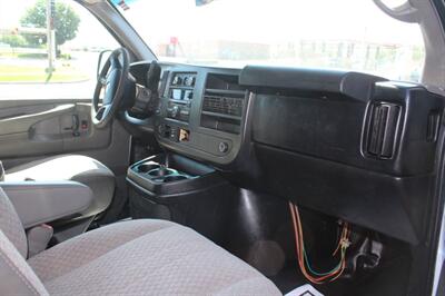 2014 Chevrolet Express 2500   - Photo 12 - Tulsa, OK 74112