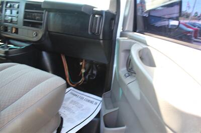 2014 Chevrolet Express 2500   - Photo 13 - Tulsa, OK 74112