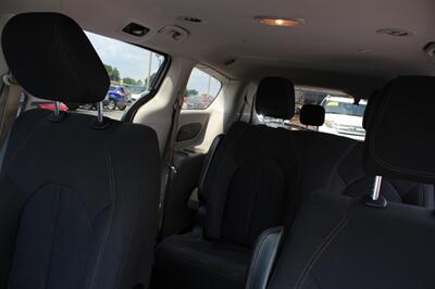 2018 Chrysler Pacifica L   - Photo 19 - Tulsa, OK 74112