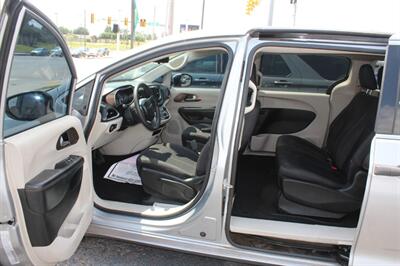 2018 Chrysler Pacifica L   - Photo 13 - Tulsa, OK 74112