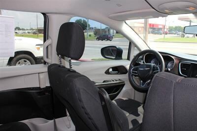 2018 Chrysler Pacifica L   - Photo 7 - Tulsa, OK 74112