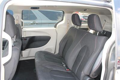 2018 Chrysler Pacifica L   - Photo 12 - Tulsa, OK 74112
