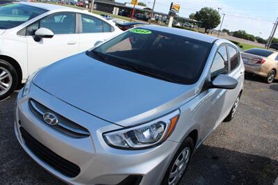2017 Hyundai ACCENT SE   - Photo 2 - Tulsa, OK 74112