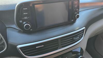 2020 Hyundai TUCSON Essential   - Photo 20 - Tulsa, OK 74112