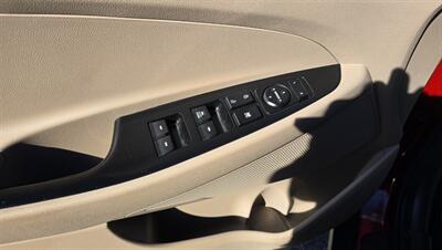 2020 Hyundai TUCSON Essential   - Photo 13 - Tulsa, OK 74112