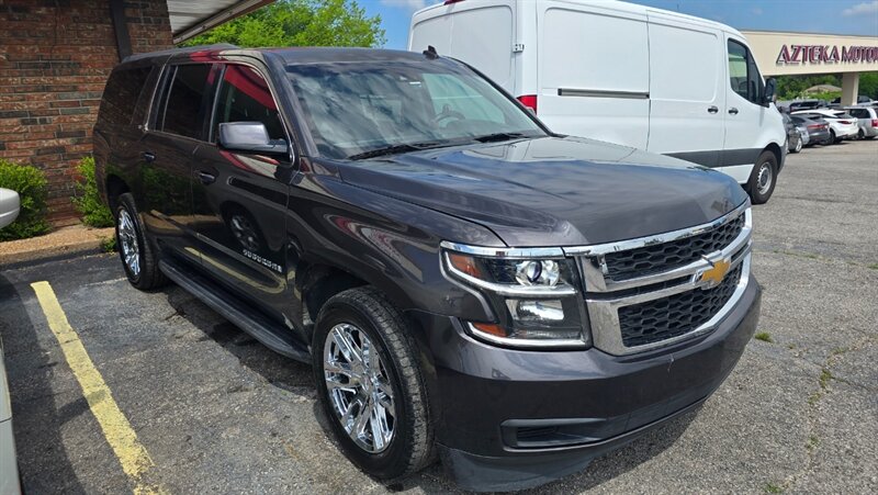 2015 Chevrolet Suburban LT   - Photo 1 - Tulsa, OK 74112