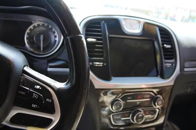 2017 Chrysler 300C   - Photo 15 - Tulsa, OK 74112