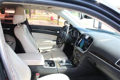2017 Chrysler 300C   - Photo 6 - Tulsa, OK 74112