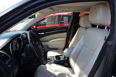 2017 Chrysler 300C   - Photo 20 - Tulsa, OK 74112