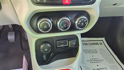 2015 Jeep Renegade Latitude   - Photo 25 - Tulsa, OK 74112
