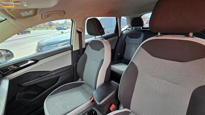 2022 Volkswagen Taos Trendline - Photo 21 - Tulsa, OK 74112