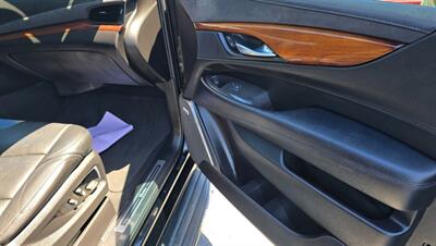 2015 Cadillac Escalade Luxury - Photo 11 - Tulsa, OK 74112