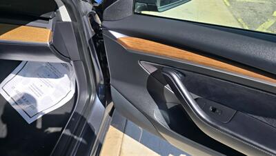 2021 Tesla Model 3 Standard Range Plus - Photo 15 - Tulsa, OK 74112