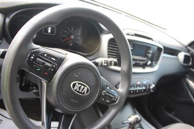 2017 Kia Sorento LX   - Photo 16 - Tulsa, OK 74112